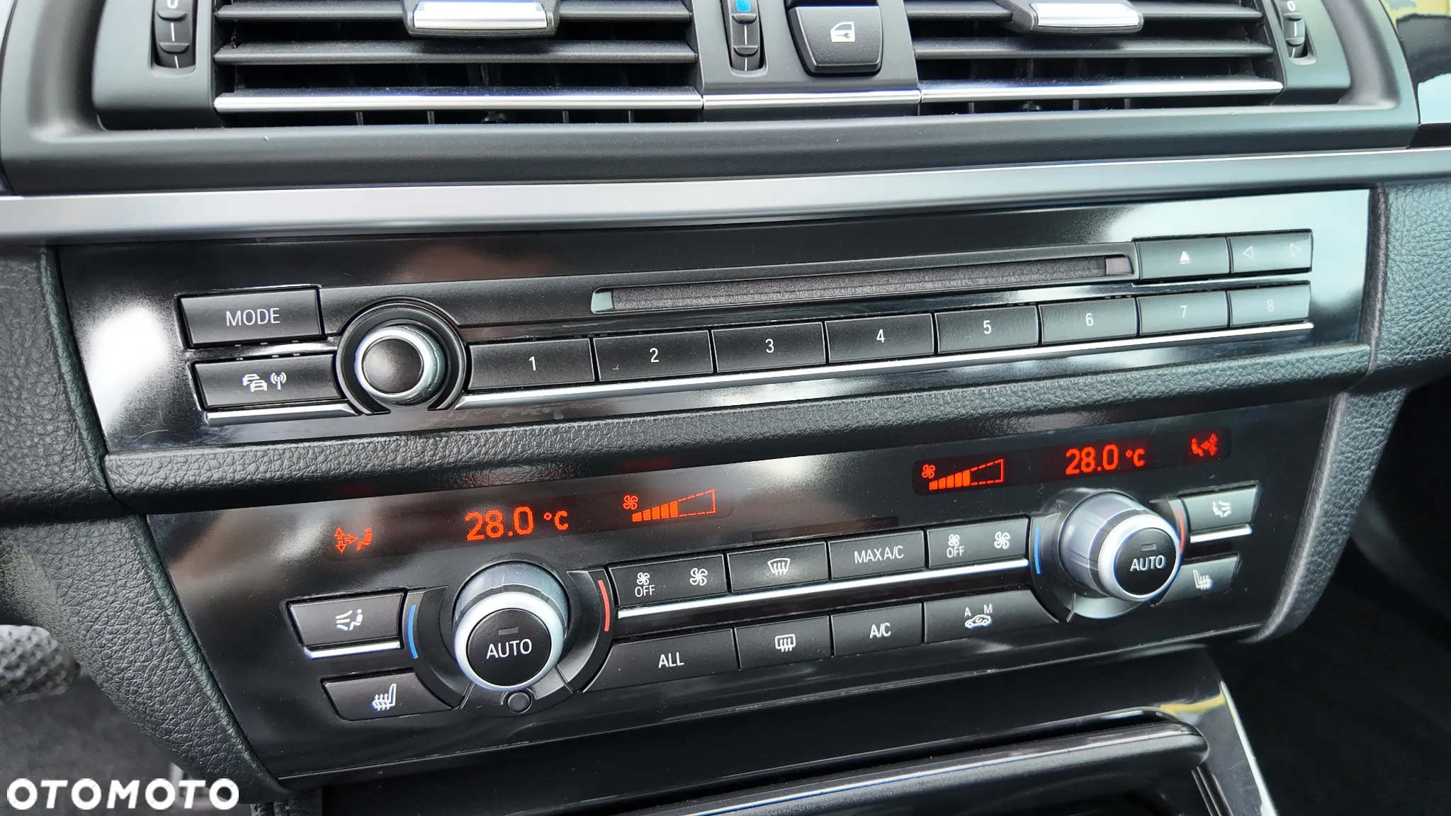 BMW Seria 5 520d Touring - 27