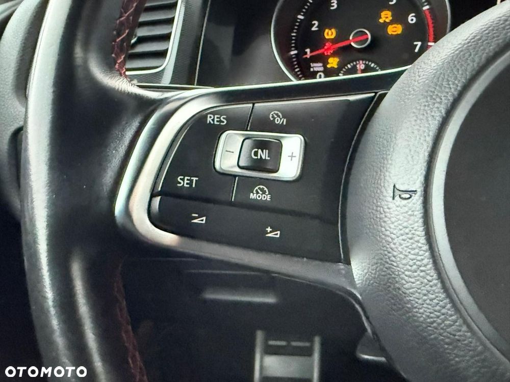 Volkswagen Golf 2.0 TSI BMT GTI Performance DSG - 32