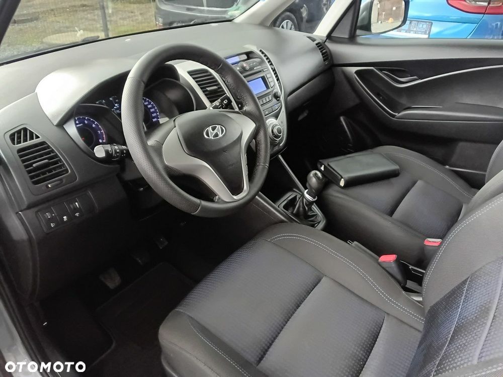 Hyundai ix20 - 10
