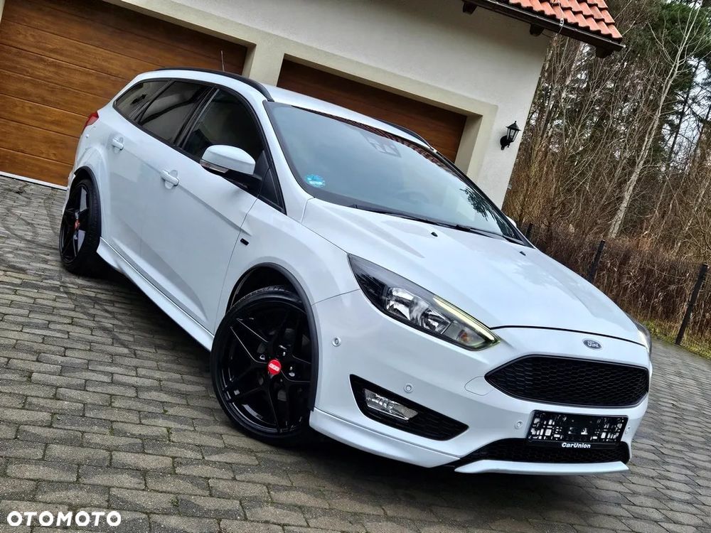 Ford Focus 1.5 EcoBoost STart-Stopp-System ST-Line - 4