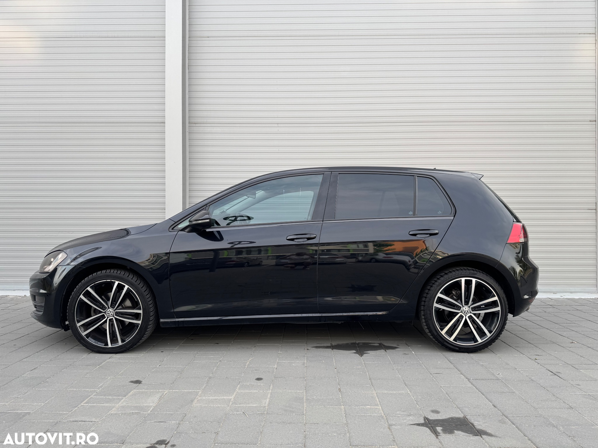 Volkswagen Golf 1.6 TDI (BlueMotion Technology) Comfortline - 21