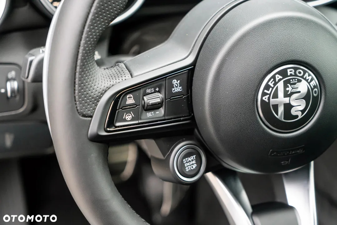 Alfa Romeo Giulia 2.0 Turbo Veloce Q4 - 21