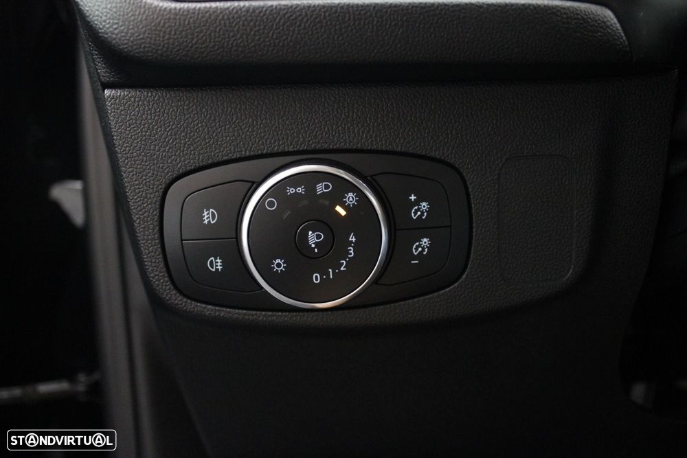 Ford Focus 1.0 EcoBoost MHEV Connected Design — fotografia 12