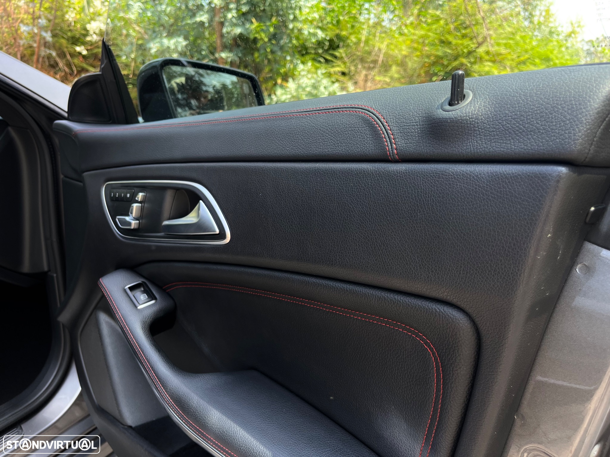 Mercedes-Benz CLA 220 d Shooting Brake AMG Line Aut. - 47