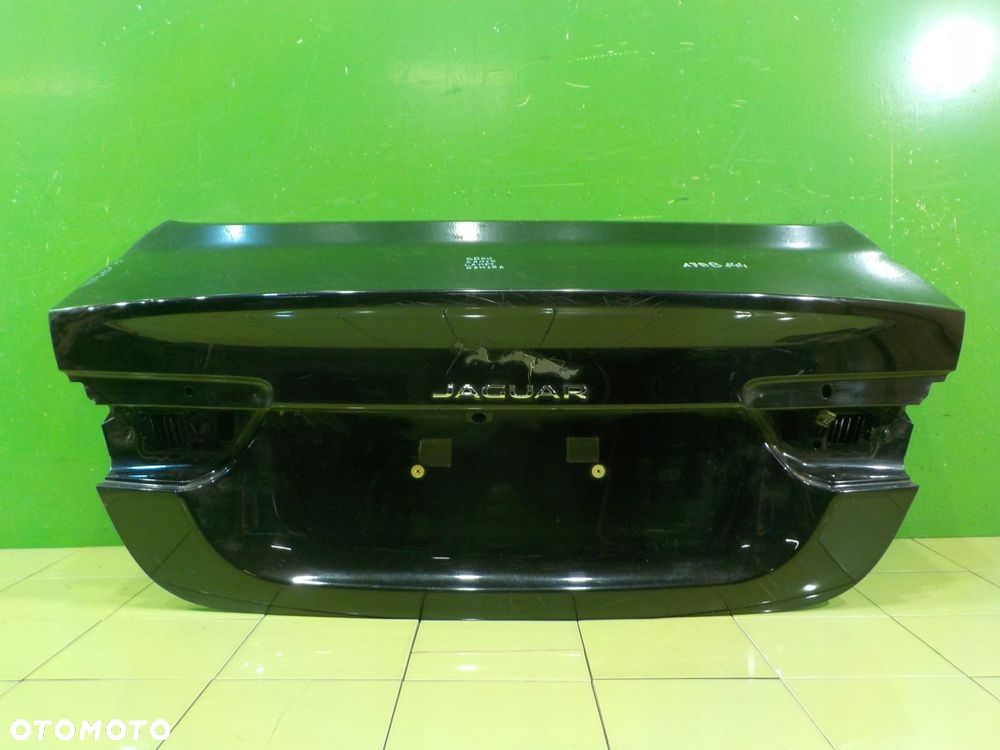 JAGUAR XE 2.0 D 17r SEDAN 4D klapa tyl - 1