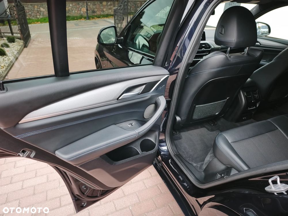BMW X4 - 24