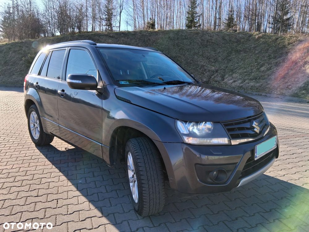 Suzuki Grand Vitara 2.4 De Luxe - 2