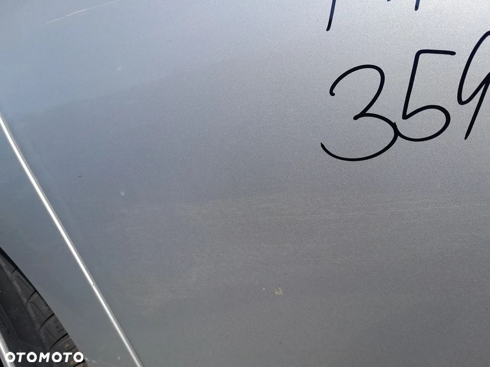 BMW F11 DRZWI PRAWE TYLNE PRAWY TYŁ KOLOR: 354/7 - 8