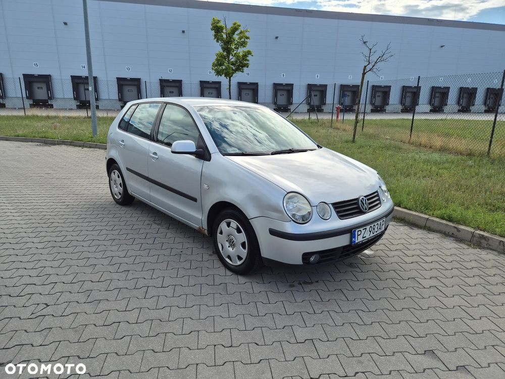 Volkswagen Polo 1.4 16V Comfortline - 2