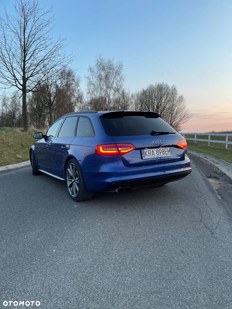 Audi A4 Avant - 8