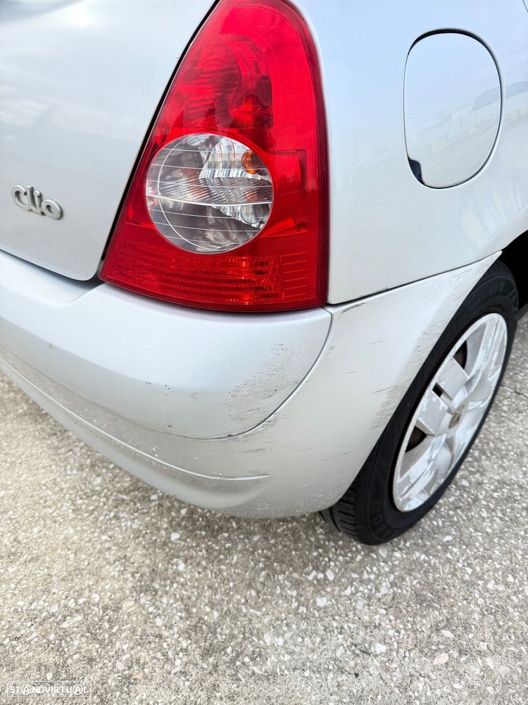 Renault Clio 1.2 16V Authentique - 13