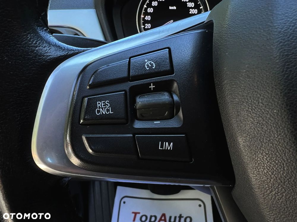 BMW X1 sDrive20d - 23