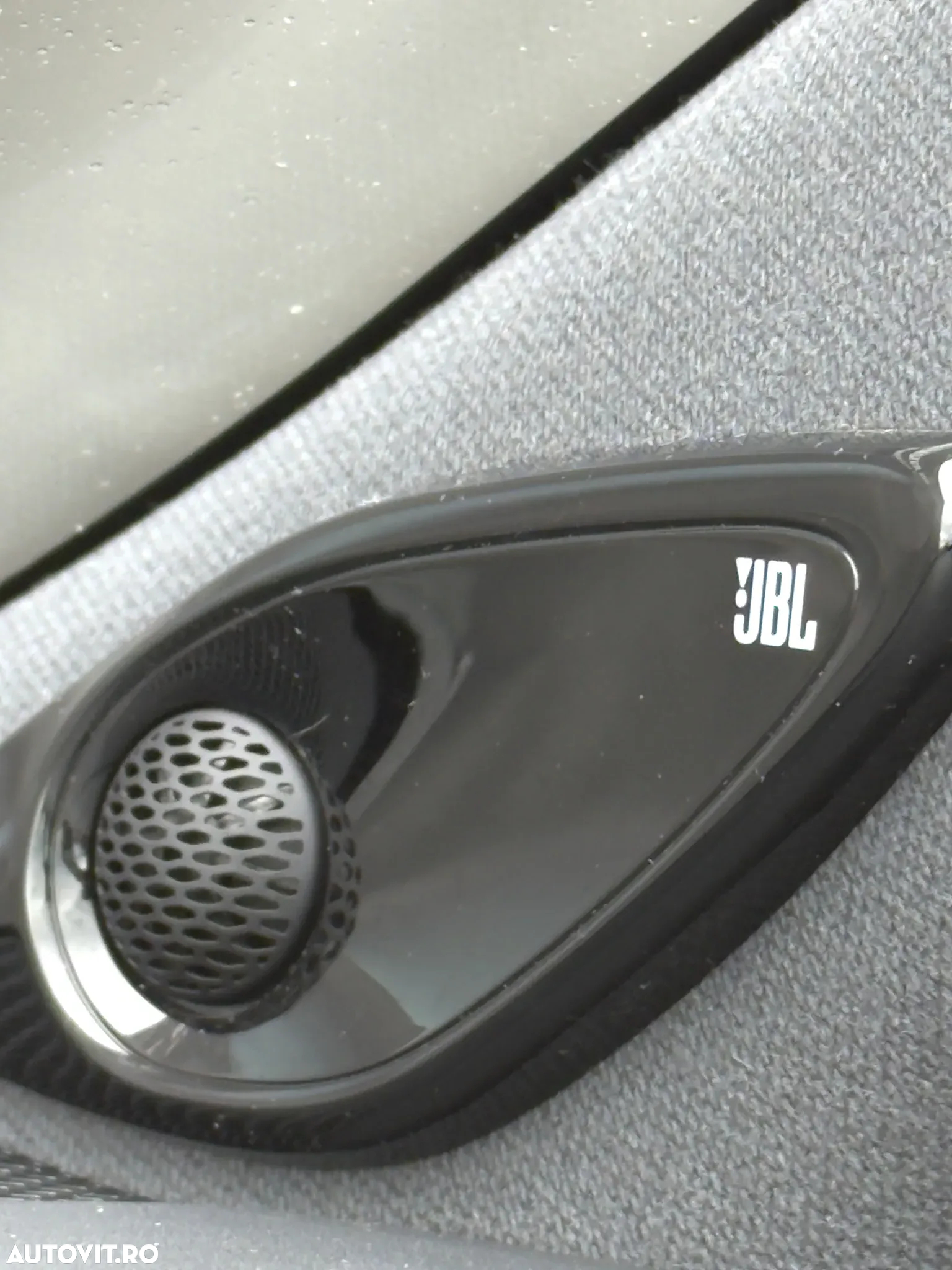 Toyota Corolla 2.0 HSD Exclusive Plus Bi-tone - 15