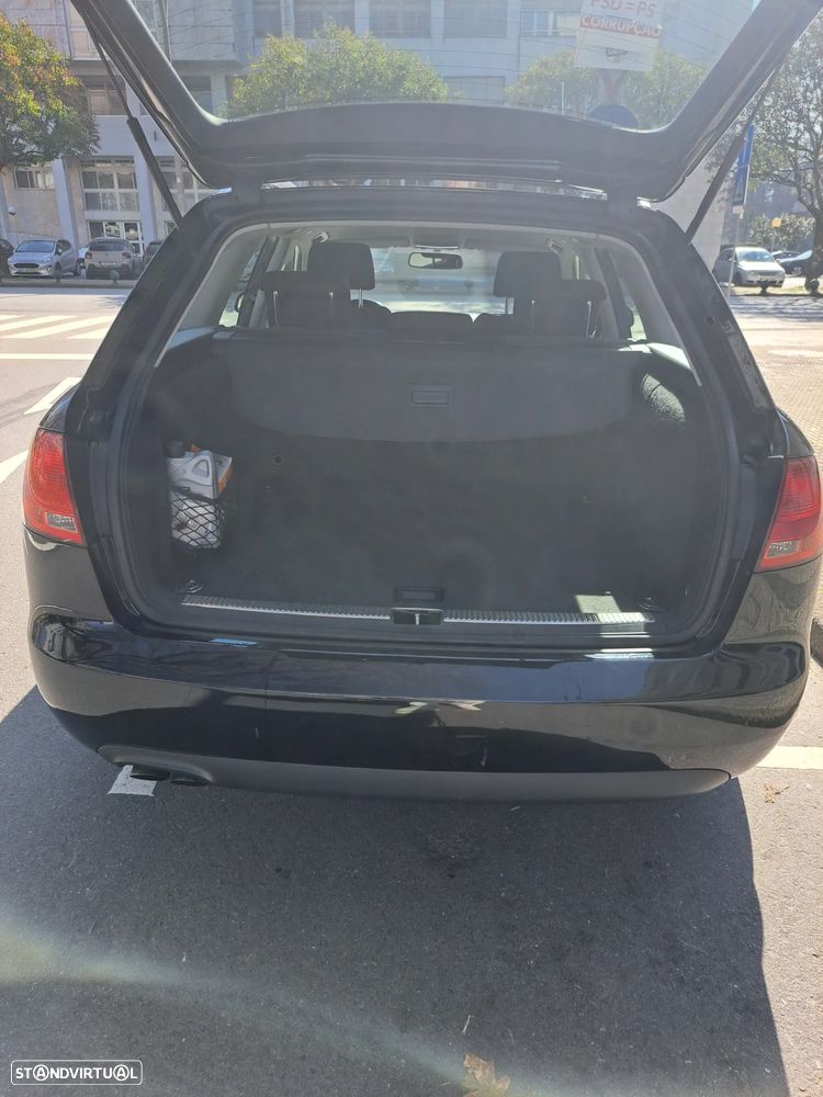 Audi A4 Avant 2.0 TDi Advance - 7