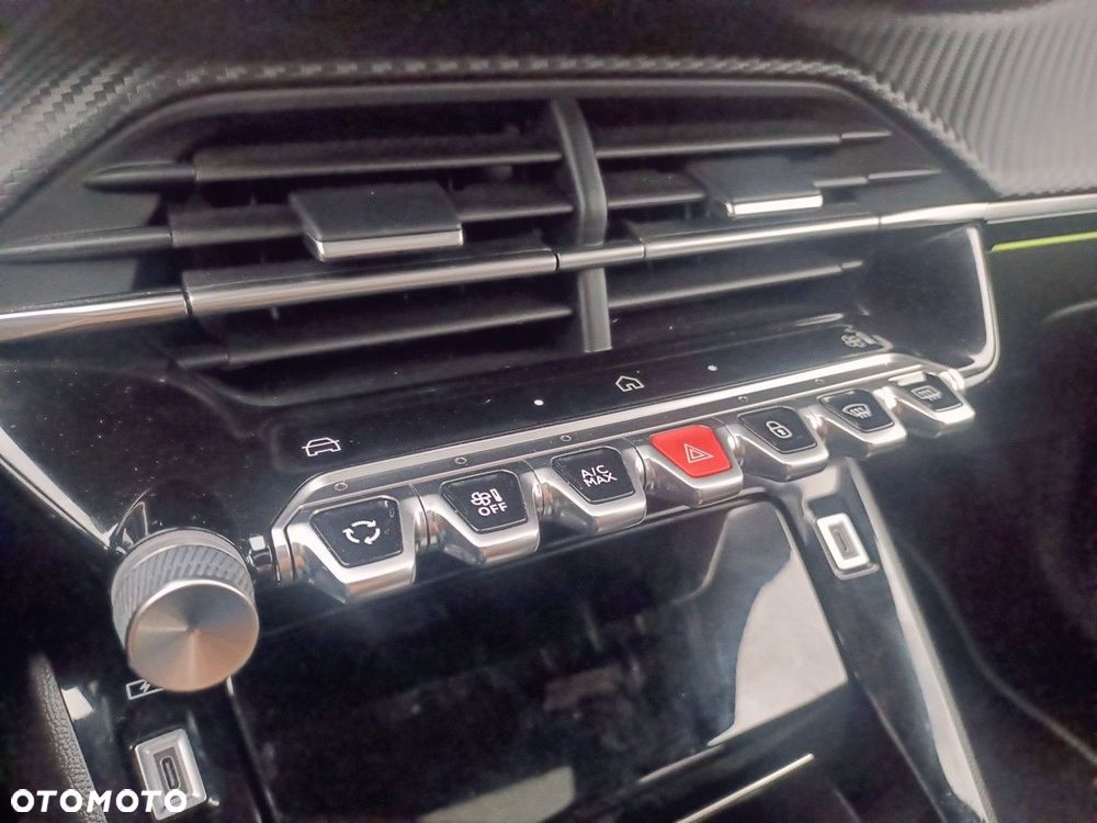 Peugeot 2008 1.2 PureTech GT S&S EAT8 - 27