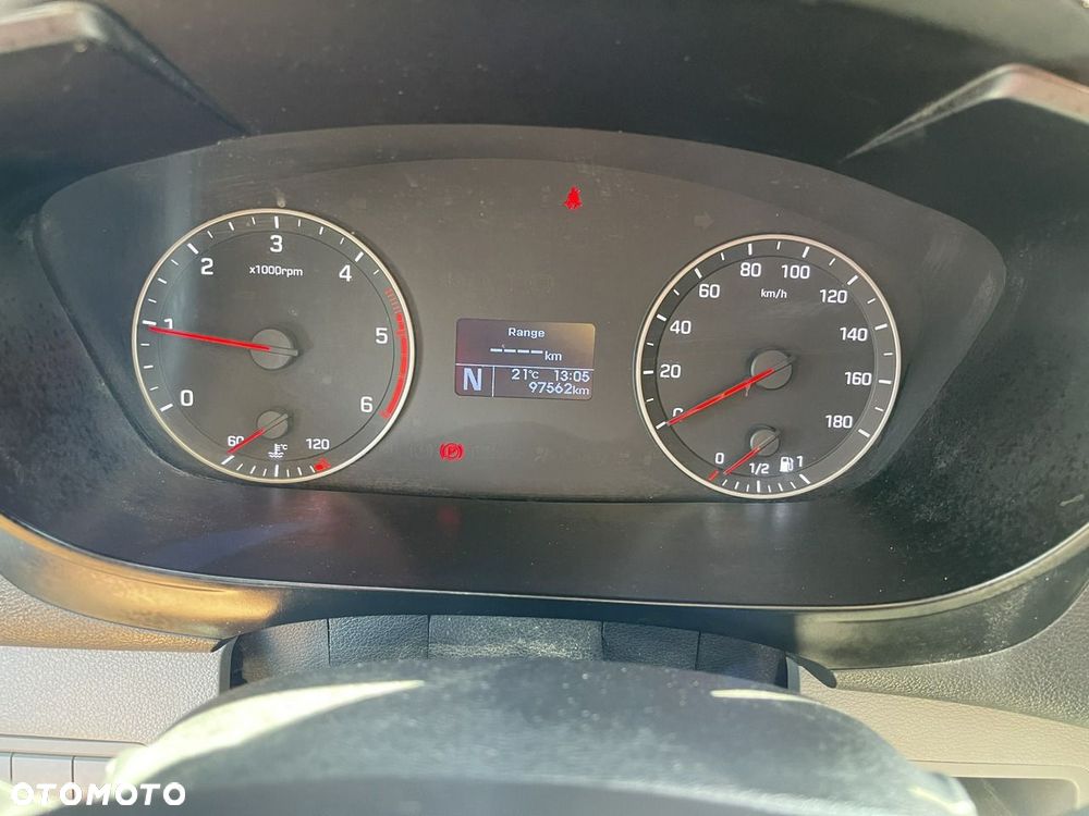 Hyundai H350 - 12