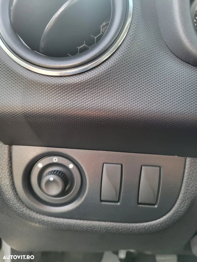 Dacia Logan 1.5 Blue dCi Laureate - 12