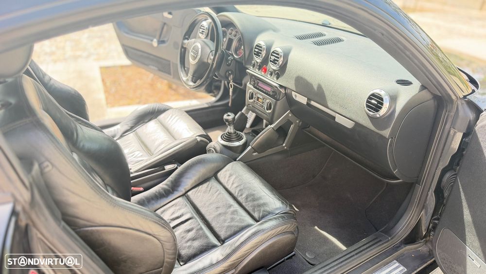 Audi TT Coupé 1.8 T - 12