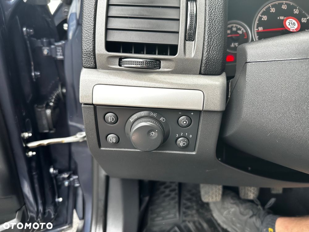 Opel Vectra 1.8 Cosmo Plus - 26