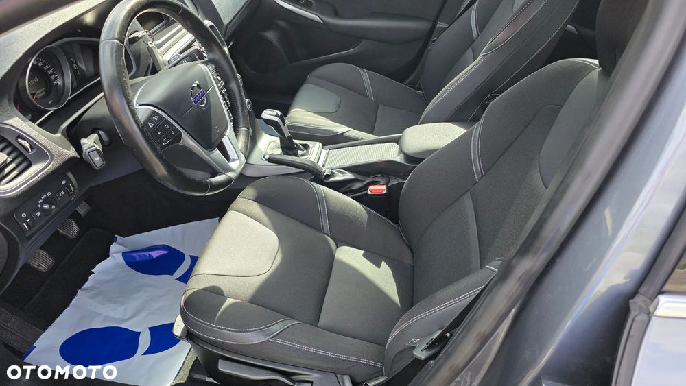 Volvo V40 D2 Kinetic - 11