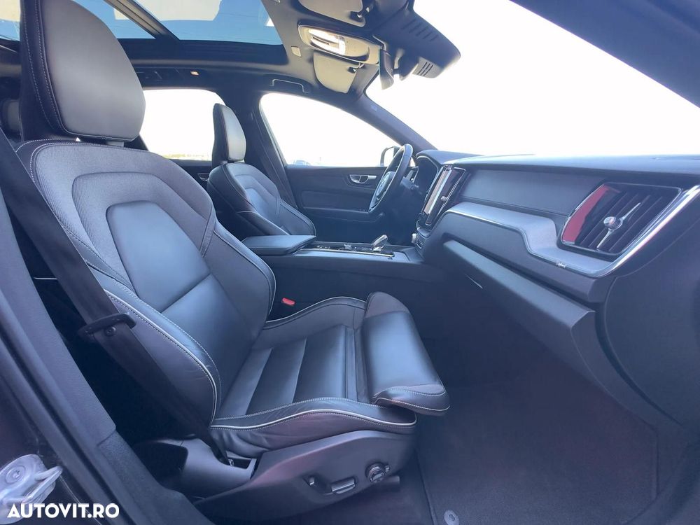 Volvo XC 60 T6 AWD Recharge Plus Dark - 22