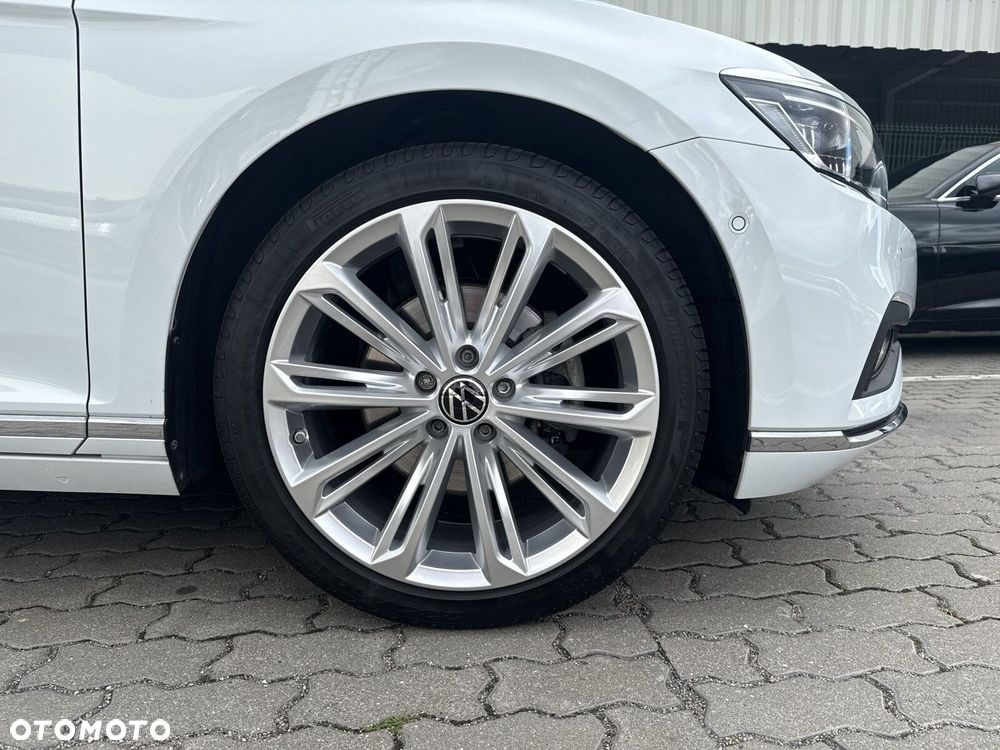 Volkswagen Passat Variant 2.0 TDI 4Mot Elegance DSG - 38