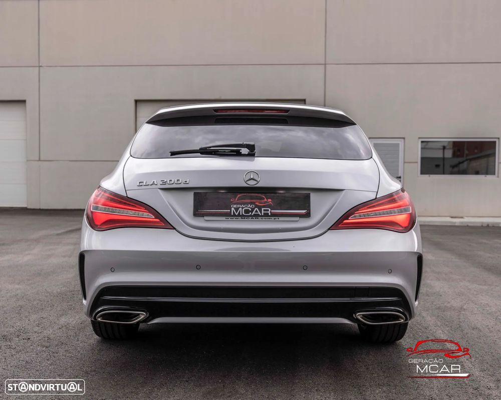Mercedes-Benz CLA 200 d Shooting Brake AMG Line - 18