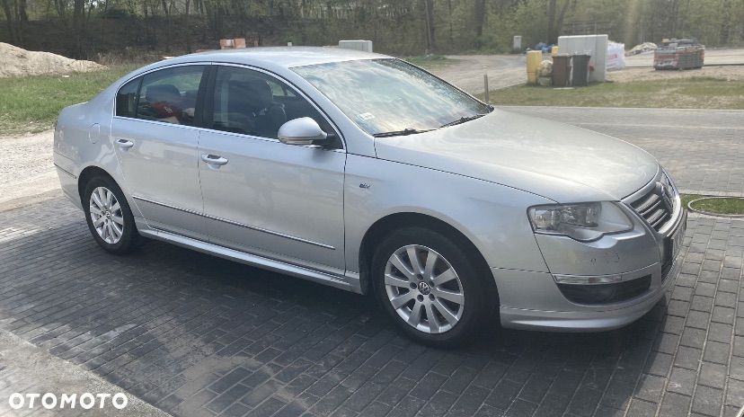 Volkswagen Passat 1.8 TSI Comfortline - 2