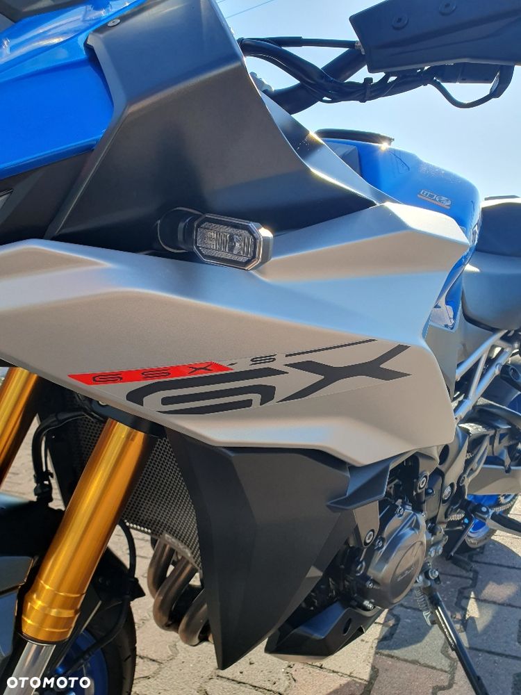 Suzuki GSX - 5