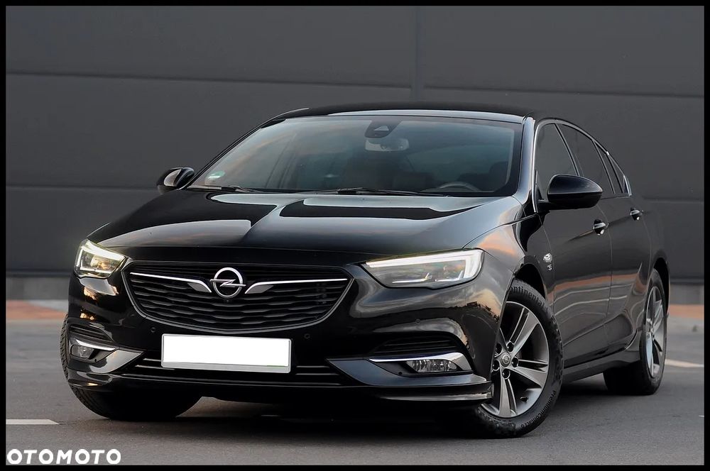 Opel Insignia 2.0 BiTurbo D 4x4 Automatik GSI - 2