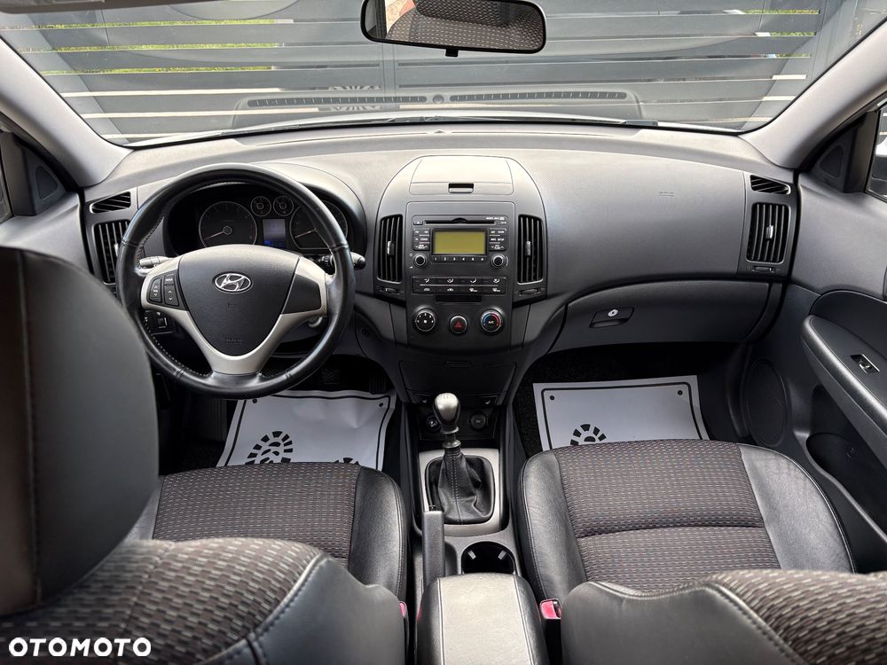 Hyundai i30 1.6 Classic + - 5