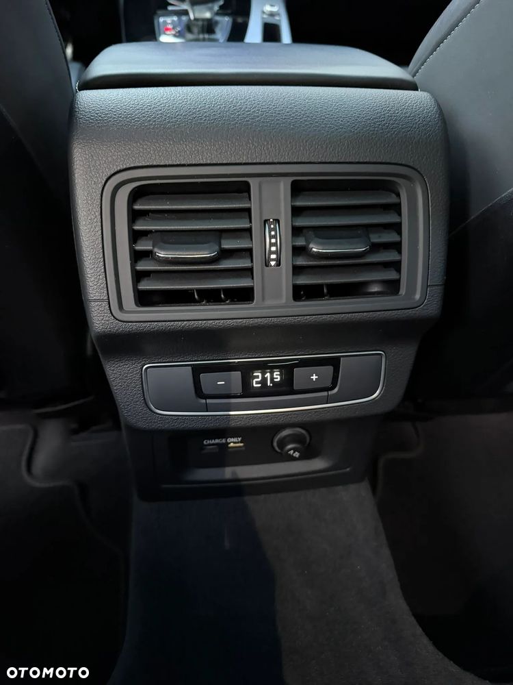 Audi Q5 Sportback - 16