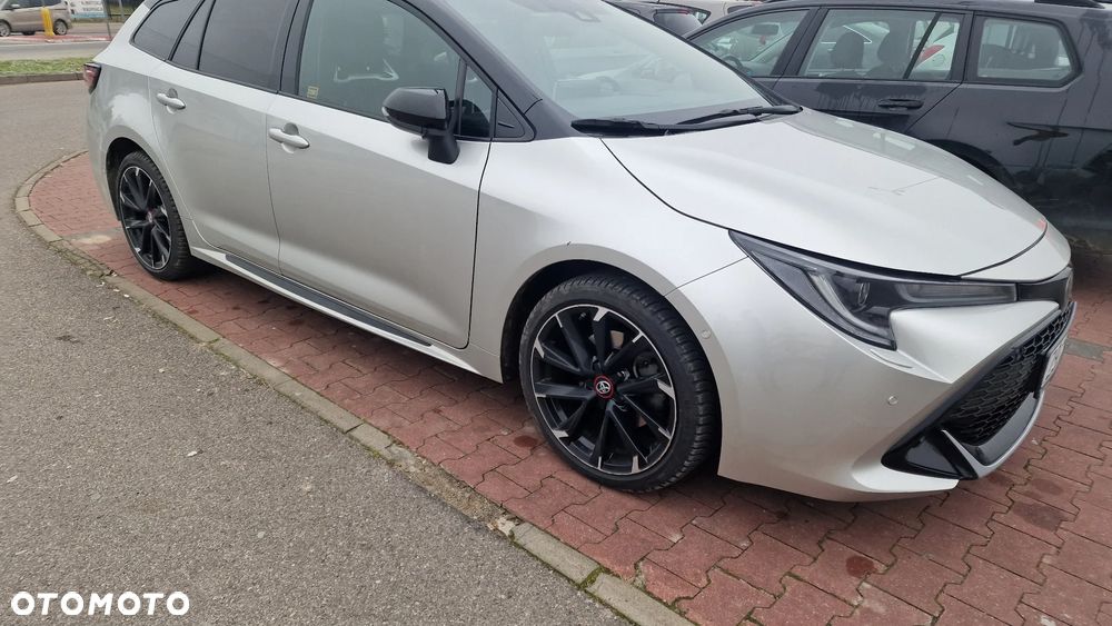 Toyota Corolla 2.0 Hybrid GR Sport - 33