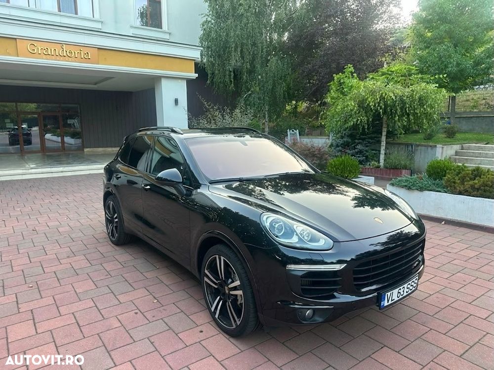 Porsche Cayenne Platinum Edition - 1