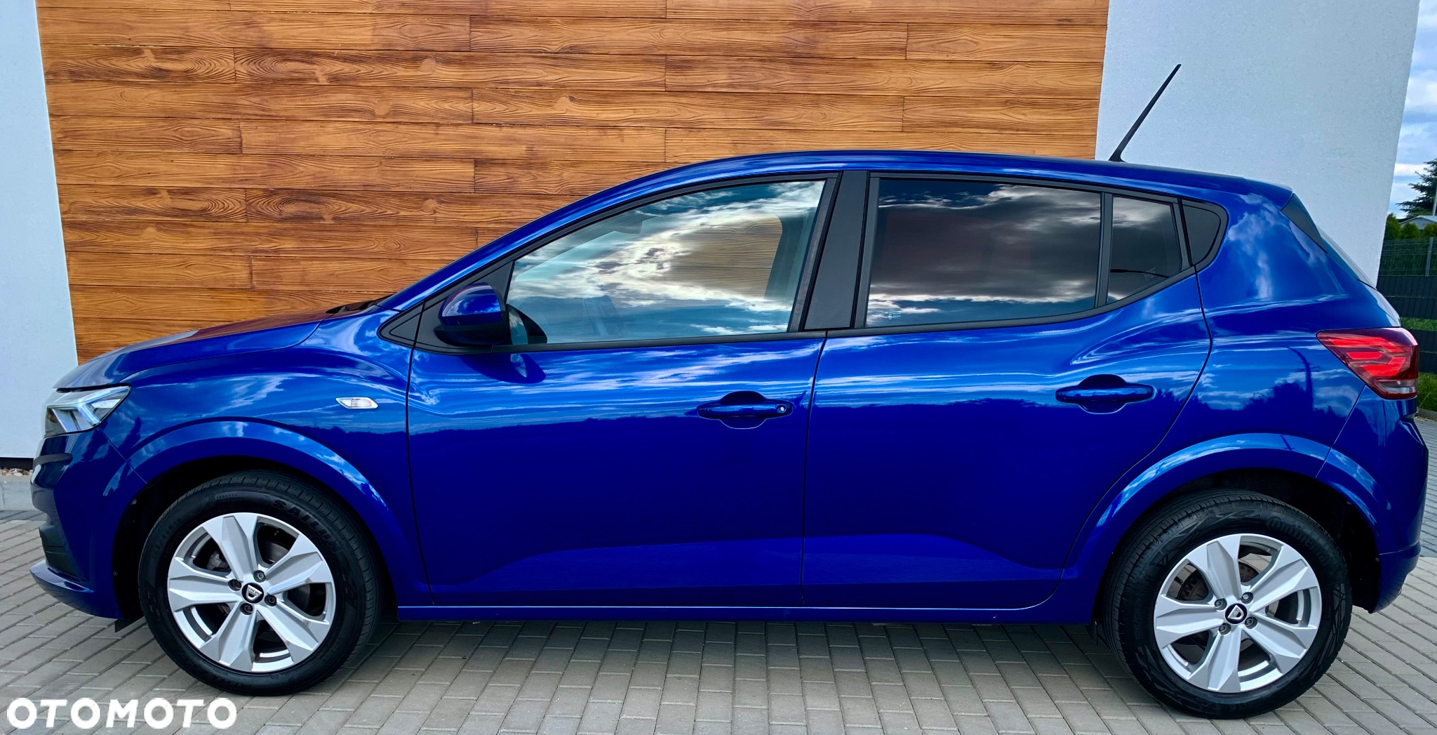Dacia Sandero 1.0 TCe Laureate S&S - 22