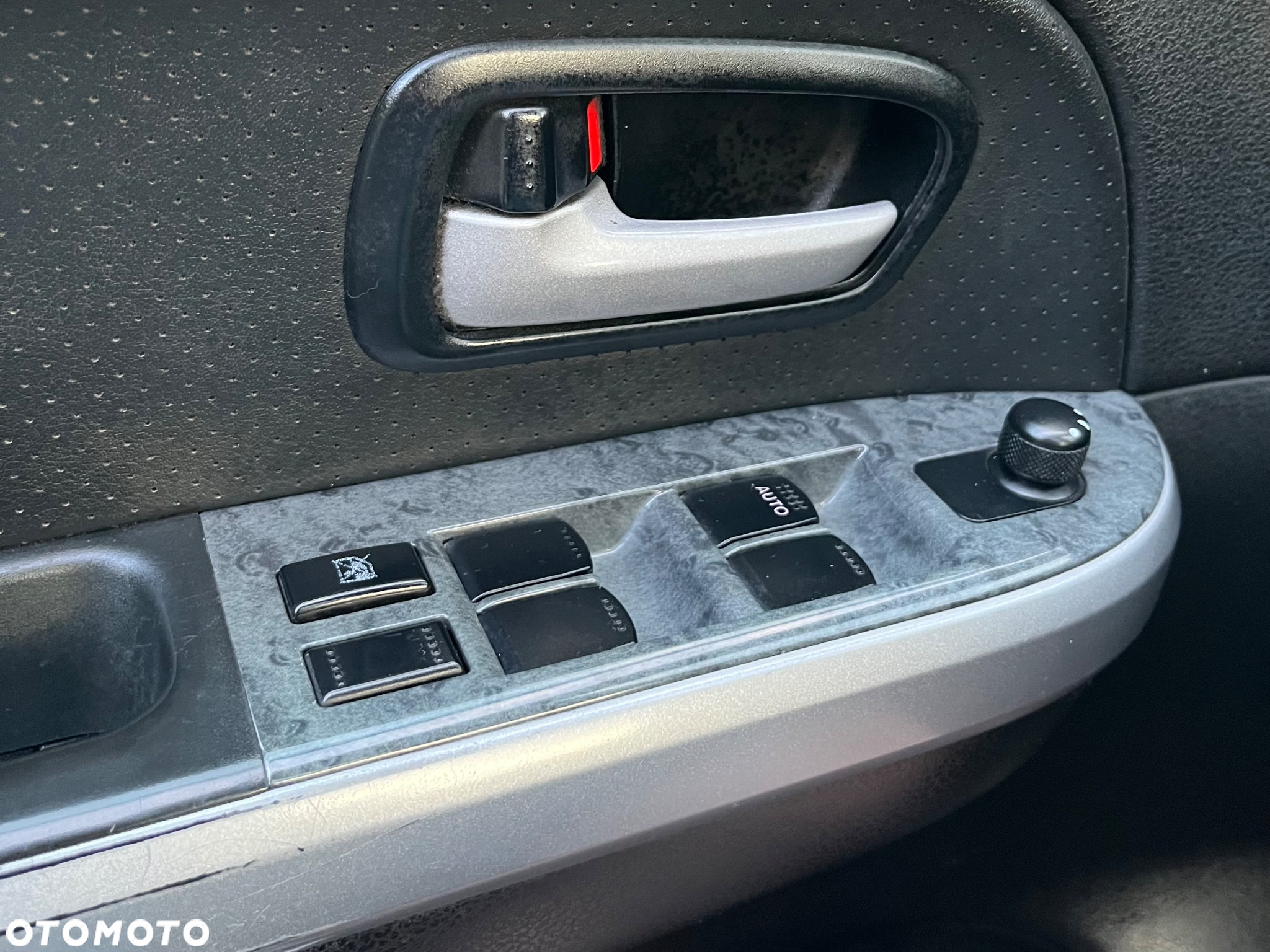 Suzuki Grand Vitara 1.9 DDiS Premium - 12