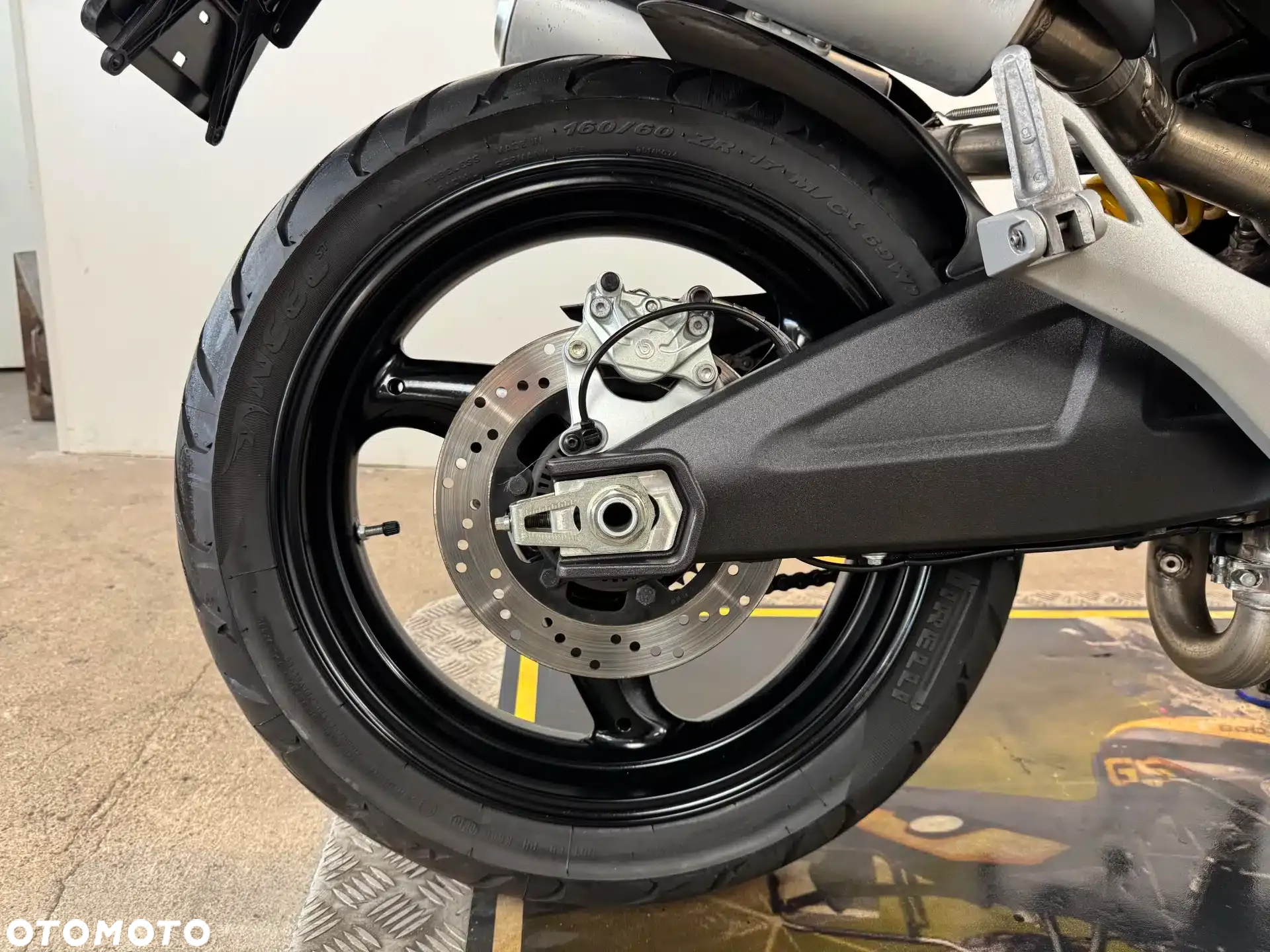 Ducati Monster - 15