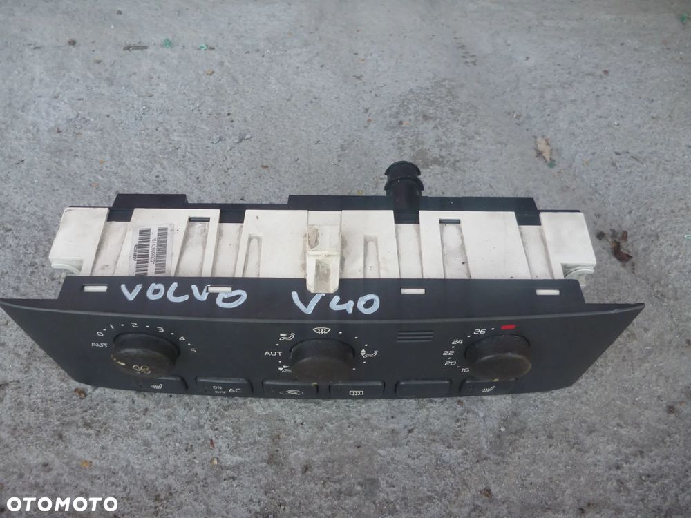 VOVLO V40 PANEL NAWIEWU KLIMATYZACJI - 1