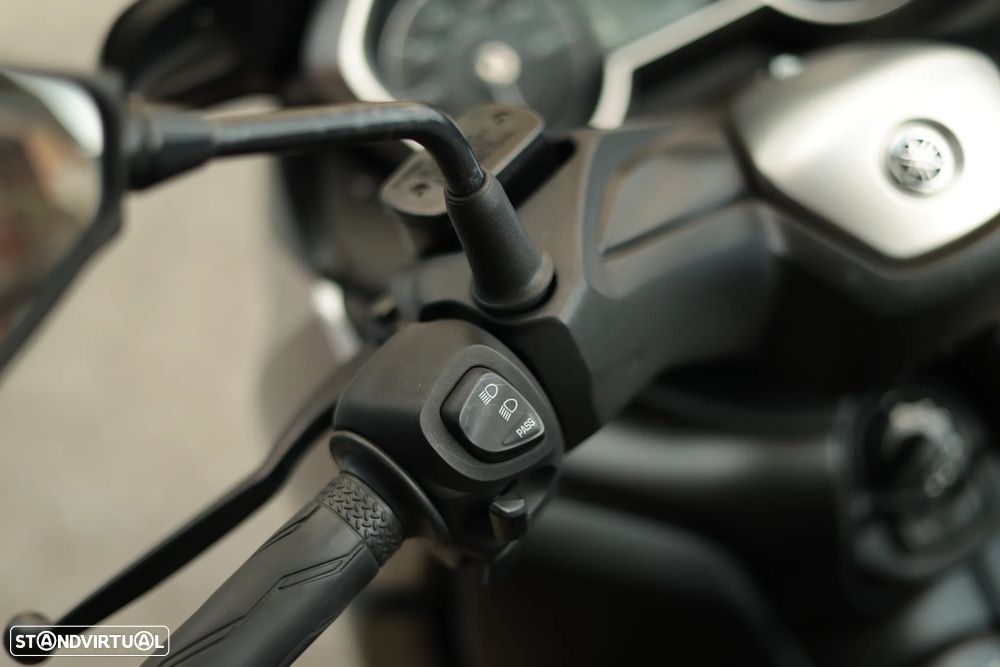Yamaha X-Max 300 ABS TCS - 7
