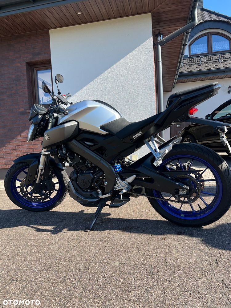 Yamaha MT - 4