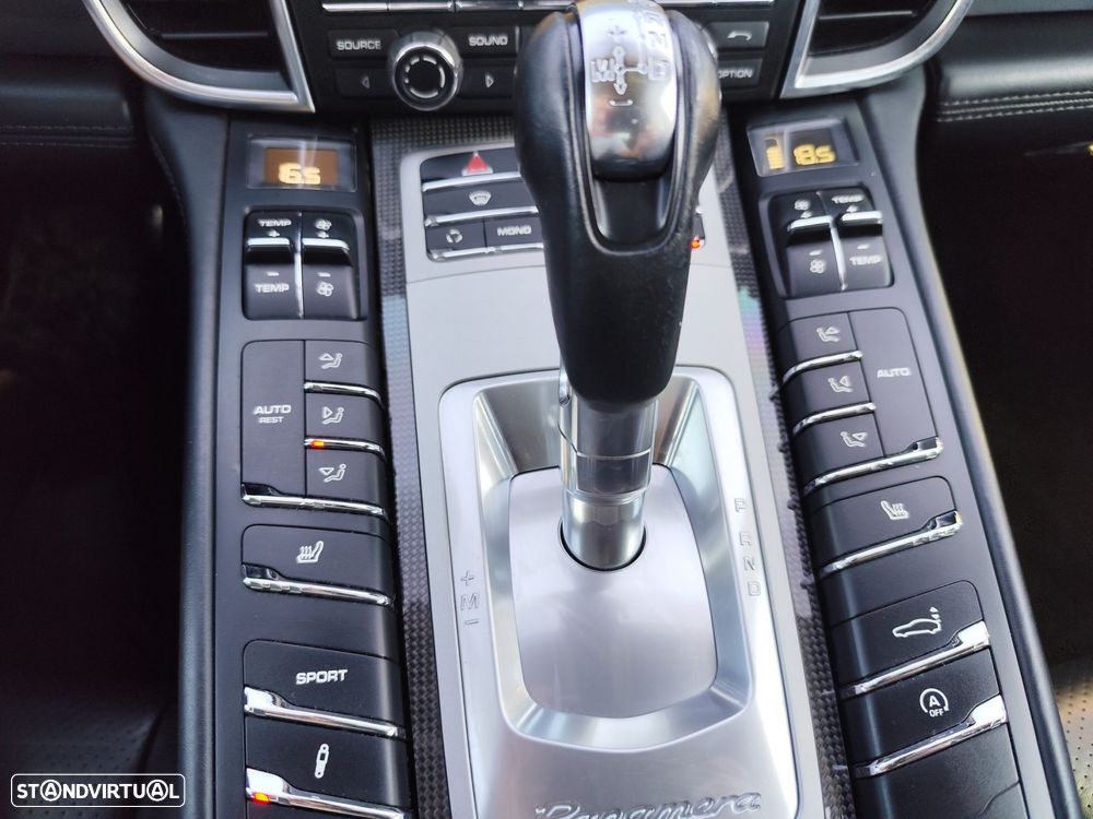 Porsche Panamera Diesel Platinum Edition - 16