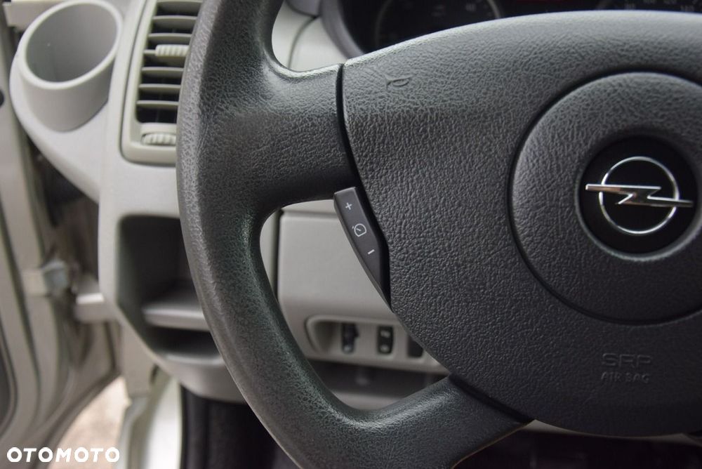 Opel Vivaro - 33