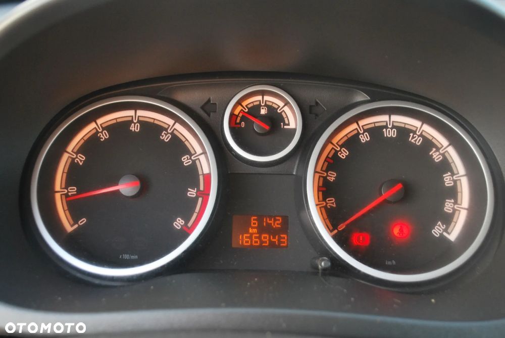Opel Corsa - 13