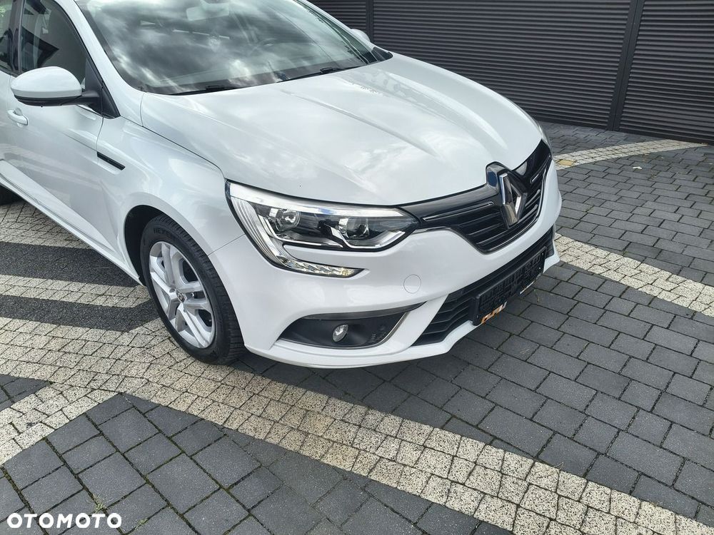 Renault Megane ENERGY TCe 130 BUSINESS - 25