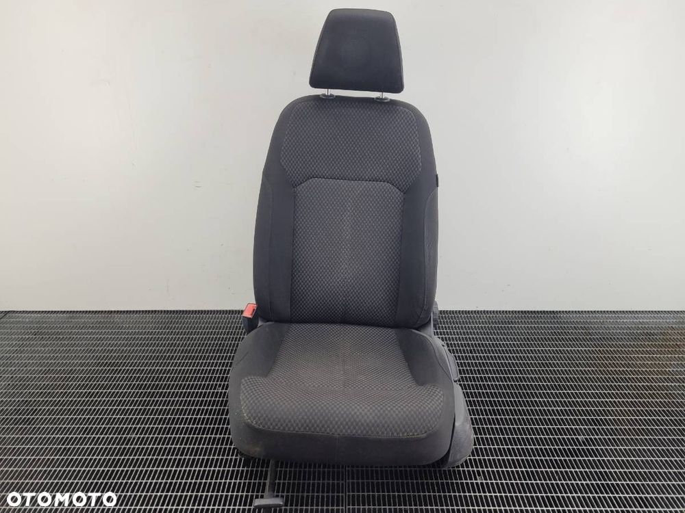 FOTEL LEWY PRZÓD KIEROWCY VW PASSAT B7 ORYGINAŁ EUROPA - 1
