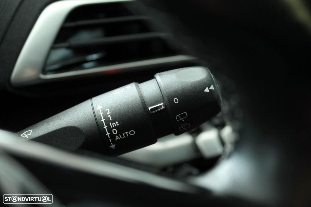 Peugeot 3008 1.5 BlueHDi Allure - 29