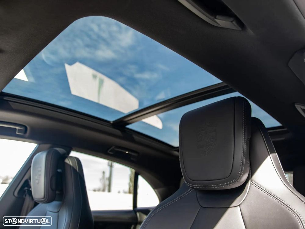 Porsche Macan Electric - 45