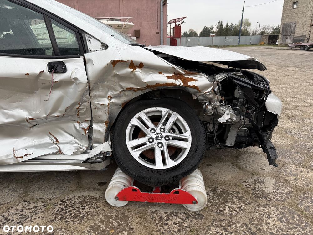 Toyota Corolla 1.8 Hybrid Comfort - 20