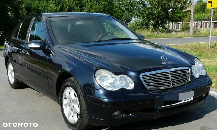 Mercedes-Benz C-Class 2004 photo 3