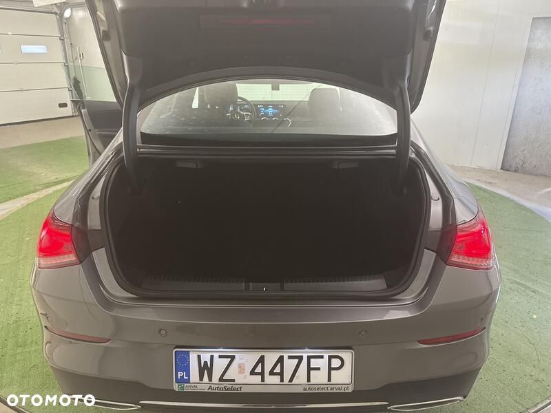 Mercedes-Benz CLA 200 7G-DCT - 23